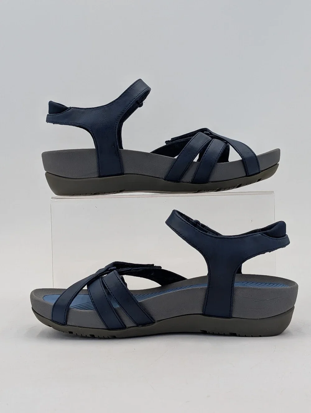 Baretraps Angey Sz 7M Women's Navy Sport Sandals Rebound Comfort Adjustable